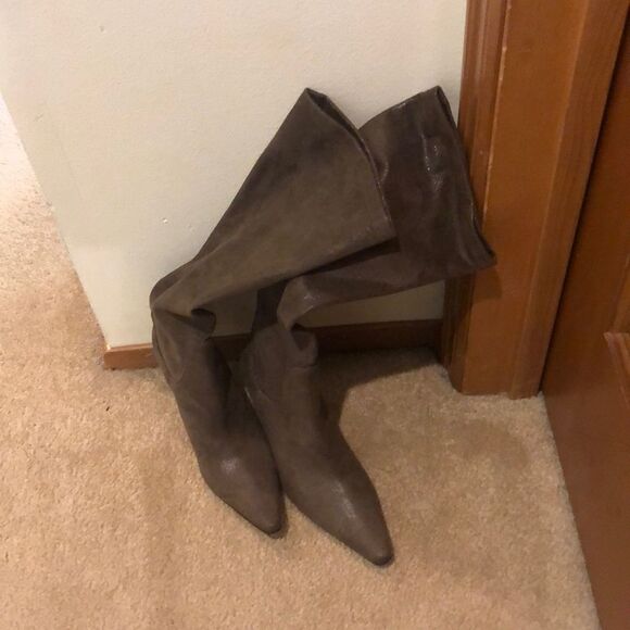 Donald J. Pilner brown leather and suede boots - Picture 1 of 10
